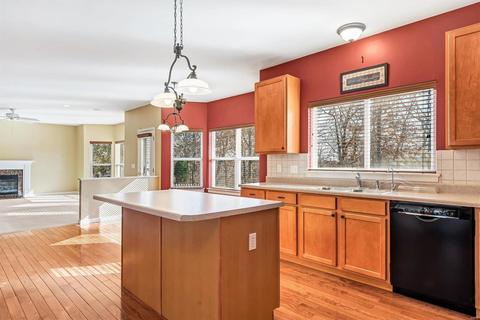 630 Legends Bluffs Ct, Eureka, MO 63025 photo 17