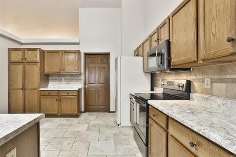 1248 Arbor Bluff Cir, Ballwin, MO 63021 photo 17