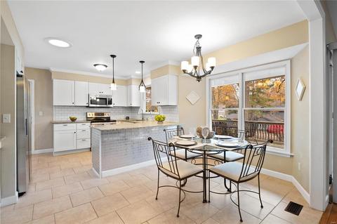 247 Stablestone Dr, Chesterfield, MO 63017 photo 14