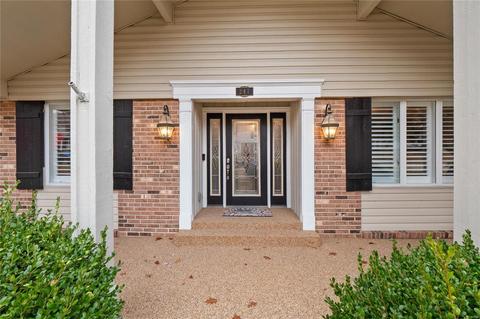 247 Stablestone Dr, Chesterfield, MO 63017 photo 2