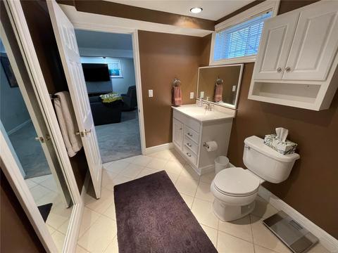 236 Valleyoak Ct, Ballwin, MO 63021 photo 21