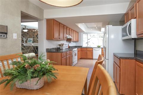 10 Forrester Dr, Manchester, MO 63011 photo 14