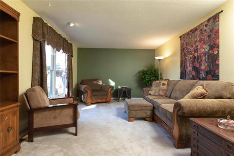 10 Forrester Dr, Manchester, MO 63011 photo 4