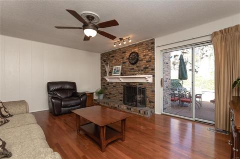 10 Forrester Dr, Manchester, MO 63011 photo 8