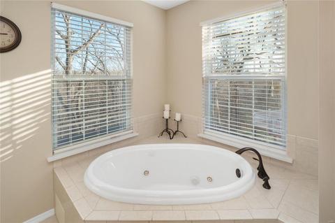 736 Arbor Ridge Ct, Ballwin, MO 63021 photo 28