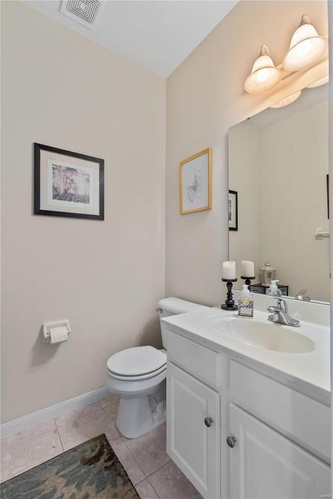 982 Midpoint Dr, O'fallon, MO 63366 photo 24