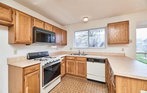 336 Westbrook Dr, O'fallon, MO 63366 photo 9