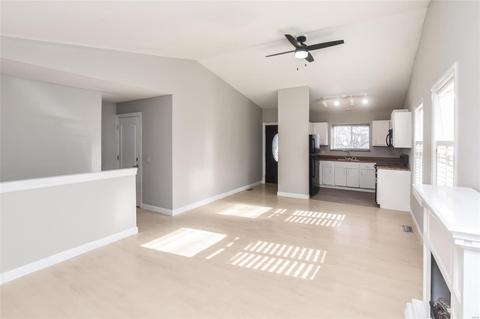 1051 Whitegate, O'fallon, MO 63366 photo 5