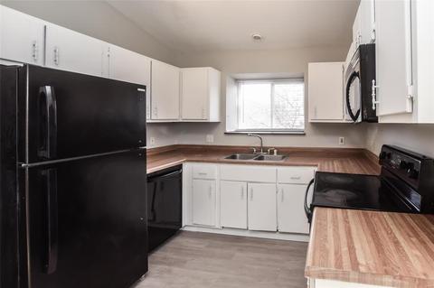 1051 Whitegate, O'fallon, MO 63366 photo 8