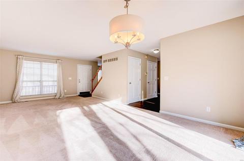 1504 Wild Berry Ct, Ballwin, MO 63021 photo 5