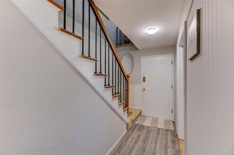 536 Blazedwood, Ballwin, MO 63021 photo 2