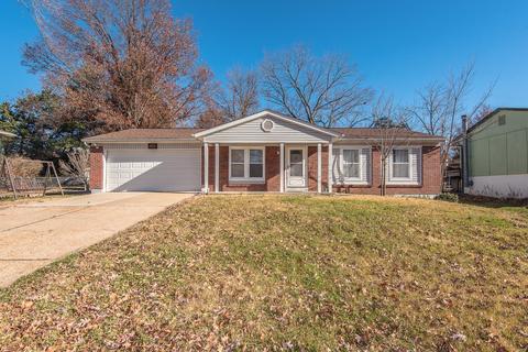 406 Coventry Ln, Manchester, MO 63021 photo 1