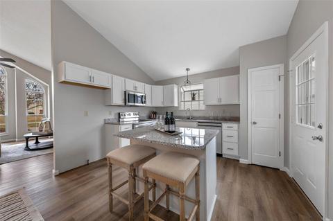 210 Surrey Ct, O'fallon, MO 63366 photo 13