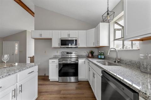210 Surrey Ct, O'fallon, MO 63366 photo 14