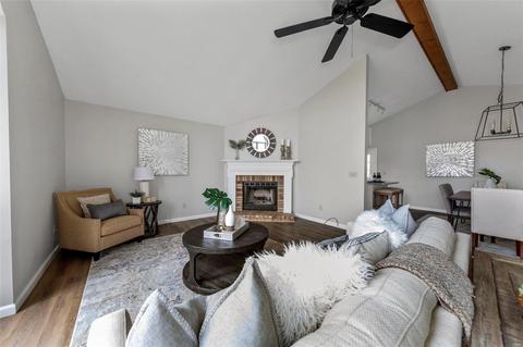 210 Surrey Ct, O'fallon, MO 63366 photo 9