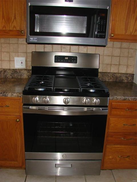 207 Bermuda Dr, O'fallon, MO 63366 photo 9
