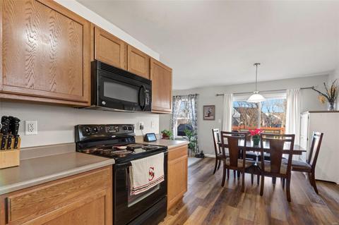 210 Spring Borough Dr, O'fallon, MO 63368 photo 7