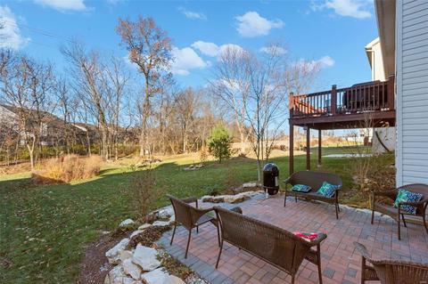210 Spring Borough Dr, O'fallon, MO 63368 photo 2