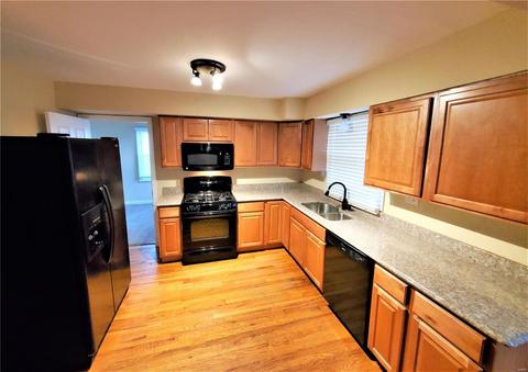 5301 Kirkland Dr, Saint Louis, MO 63121 photo 8