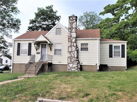 5301 Kirkland Dr, Saint Louis, MO 63121 photo 2