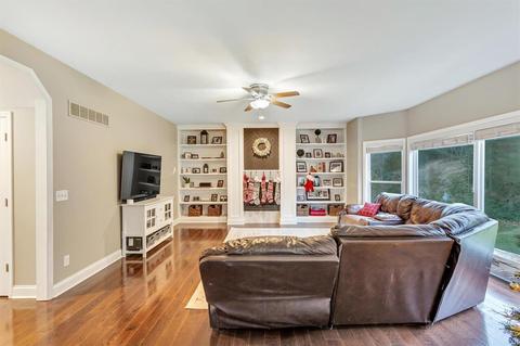 530 Overlook Ter, Eureka, MO 63025 photo 12
