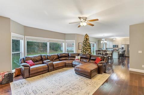 530 Overlook Ter, Eureka, MO 63025 photo 13