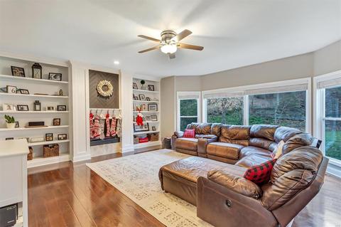 530 Overlook Ter, Eureka, MO 63025 photo 11