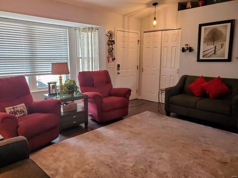 800 N Valleywind, O'fallon, MO 63366 photo 3