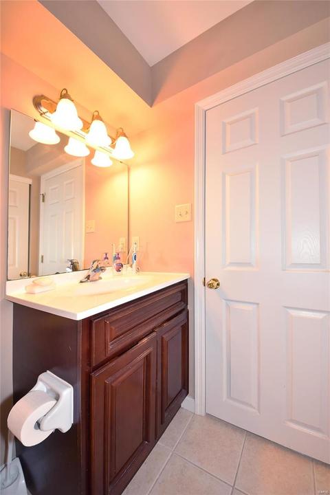686 Whispering Willow Dr, O'fallon, MO 63366 photo 38