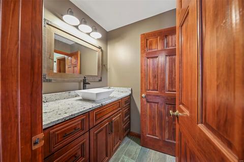 749 Castle Ridge Dr, Ballwin, MO 63021 photo 56