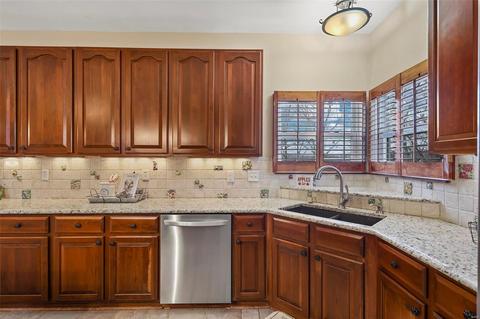 749 Castle Ridge Dr, Ballwin, MO 63021 photo 25