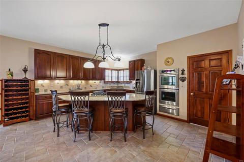 749 Castle Ridge Dr, Ballwin, MO 63021 photo 23