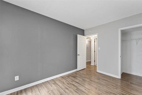 8806 Eager Rd, Saint Louis, MO 63144 photo 10