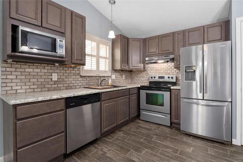 2408 Sundance, O'fallon, MO 63368 photo 3