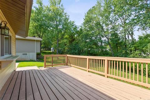 461 Ballwood Dr, Ballwin, MO 63021 photo 4