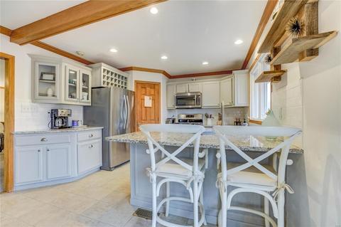 808 Timberfield, Ballwin, MO 63021 photo 8