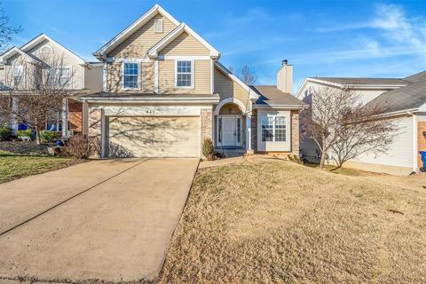 661 Brook Meadow Dr, Ballwin, MO 63021 photo 2