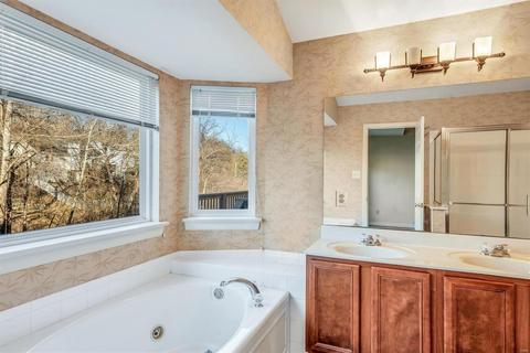 661 Brook Meadow Dr, Ballwin, MO 63021 photo 19
