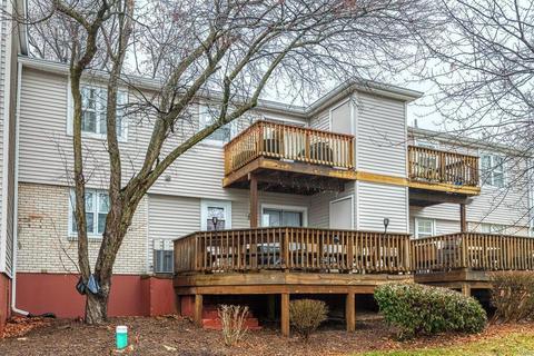 9106 Eager Rd, Saint Louis, MO 63144 photo 18
