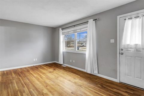6 Queen Cir, O'fallon, MO 63366 photo 4