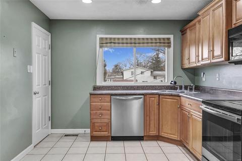 6 Queen Cir, O'fallon, MO 63366 photo 7