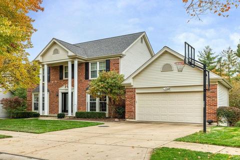 1238 Chavaniac Dr, Ballwin, MO 63011 photo 2
