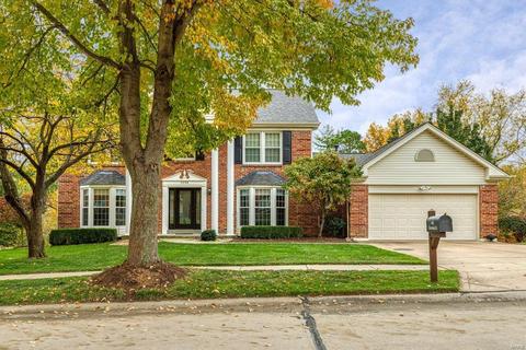 1238 Chavaniac Dr, Ballwin, MO 63011 photo 1