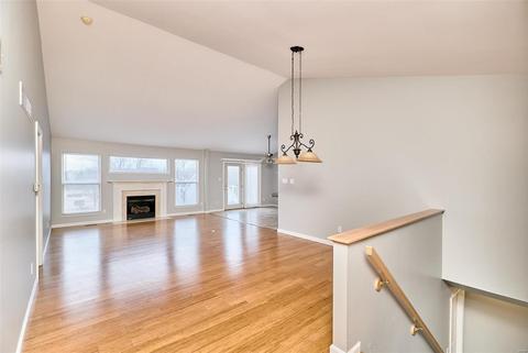 613 W Falls Ct, O'fallon, MO 63368 photo 5