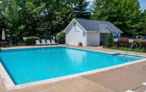 1610 Forest Springs Ln #B, Ballwin, MO 63021 photo 21