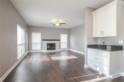 1067 Johanna Dr, Ballwin, MO 63021 photo 11