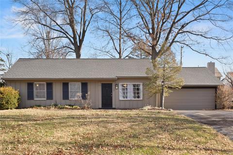 324 Providence, Ballwin, MO 63011 photo 1