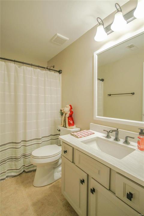828 Ashton Way Cir, Eureka, MO 63025 photo 36