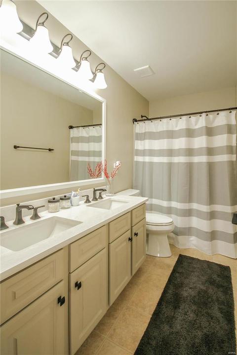 828 Ashton Way Cir, Eureka, MO 63025 photo 30