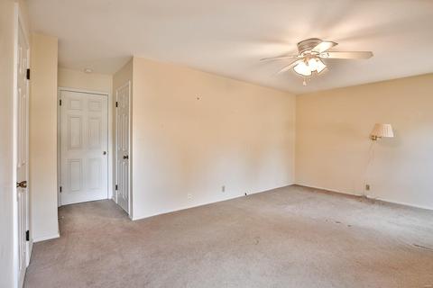 323 Sudbury Ln, Ballwin, MO 63011 photo 12
